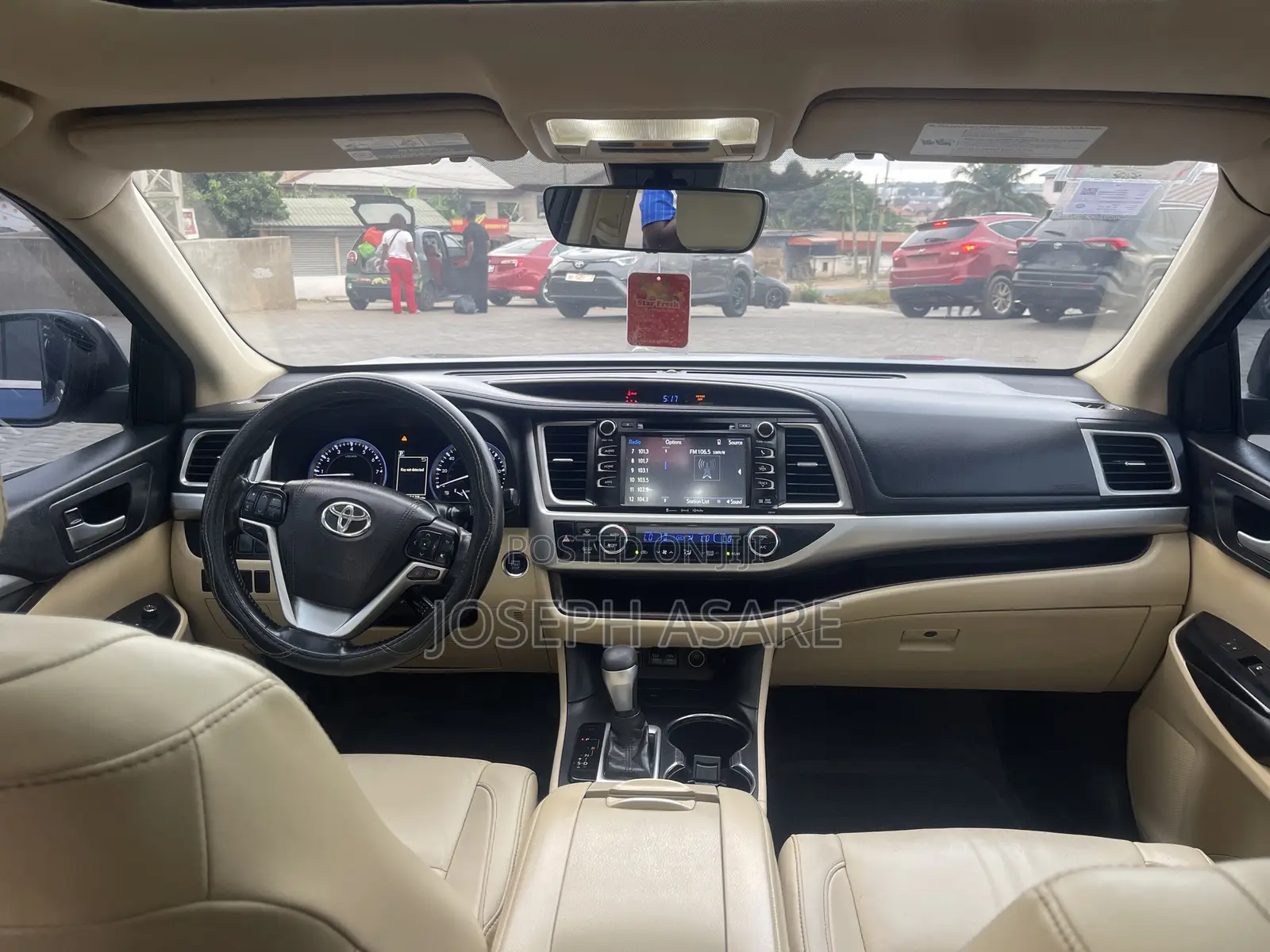 Toyota Highlander XLE 4x2 V6 (3.5L 6cyl 8A) 2018 Blue