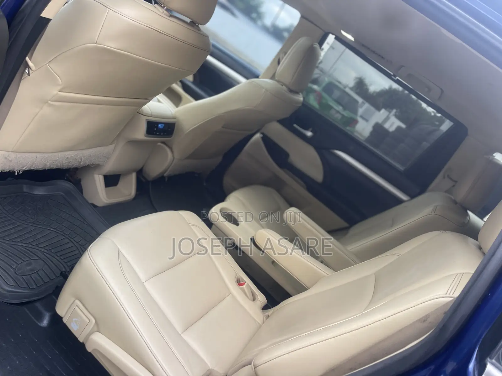 Toyota Highlander XLE 4x2 V6 (3.5L 6cyl 8A) 2018 Blue
