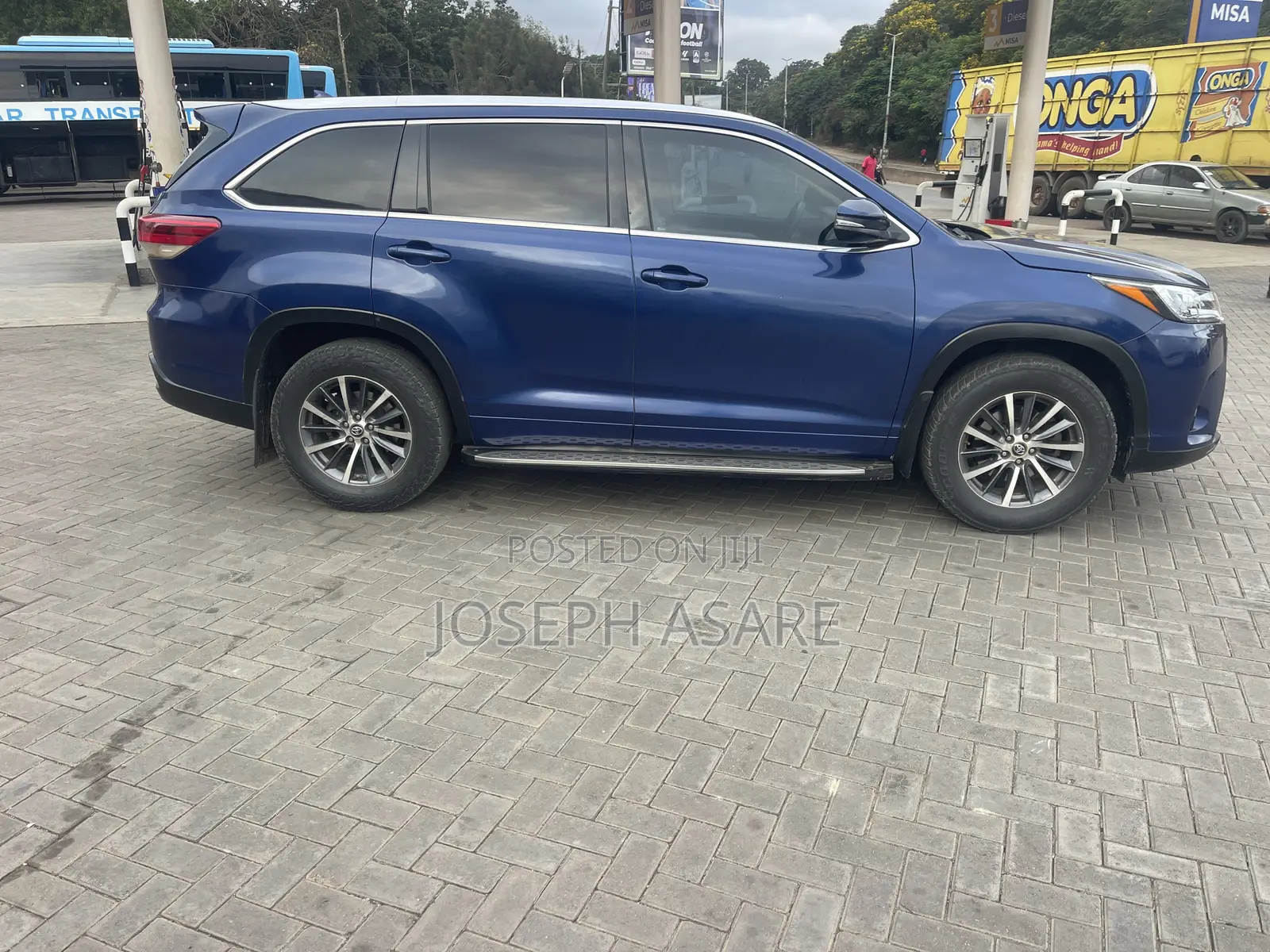 Toyota Highlander XLE 4x2 V6 (3.5L 6cyl 8A) 2018 Blue