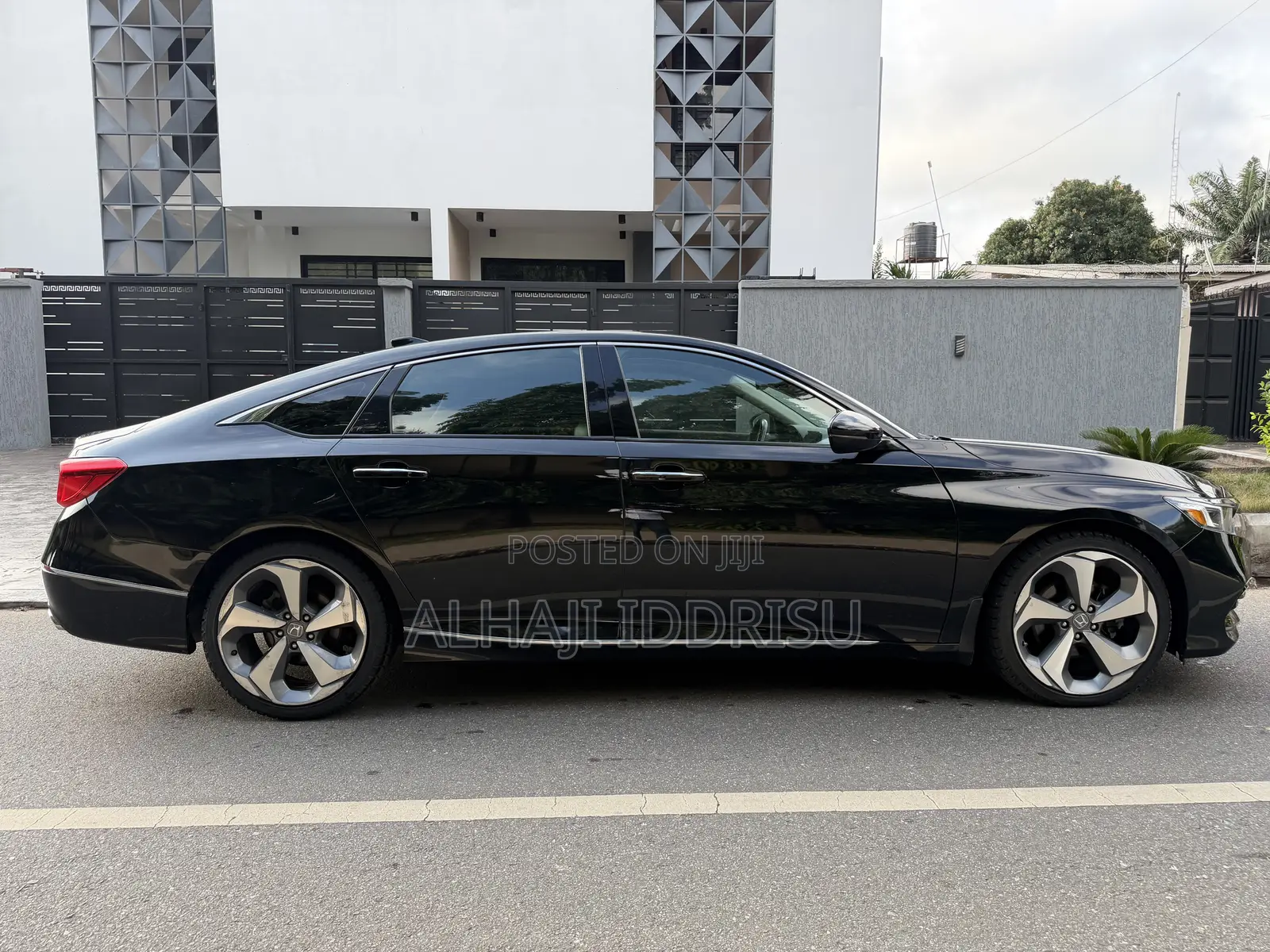 Honda Accord Touring 2.0T 2020 Black
