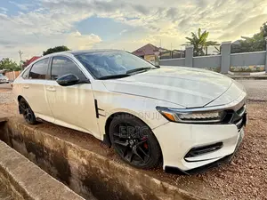 Honda Accord EX-L 2.0T 2018 White