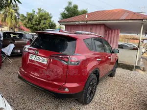 Toyota RAV4 2018 Red