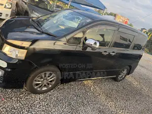 Toyota Voxy V 2WD 7-Seater 2013 Black