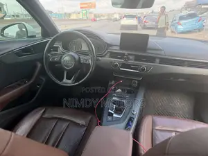 Audi A4 2.0T ultra Premium FWD 2018 White
