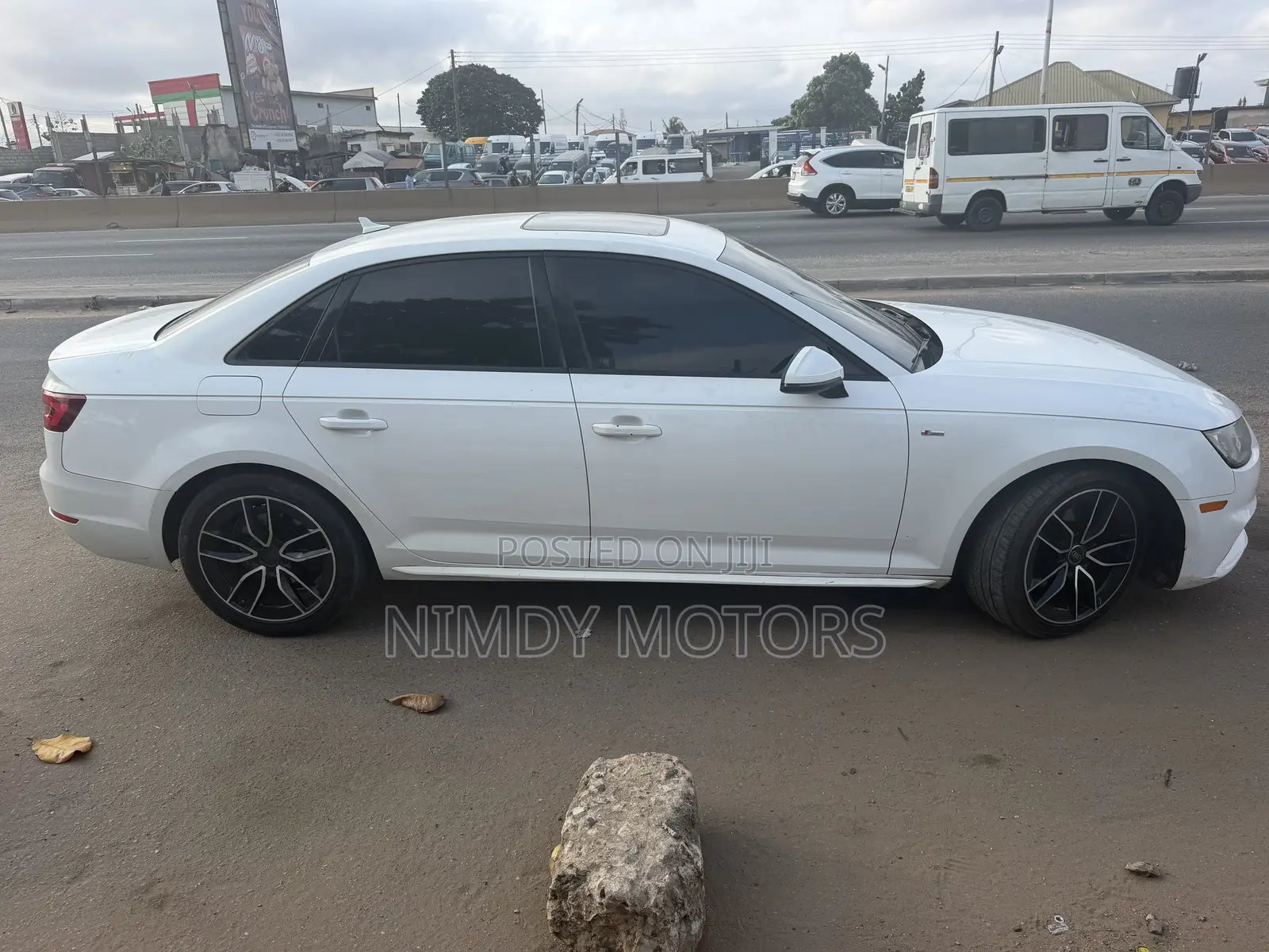 Audi A4 2.0T ultra Premium FWD 2018 White