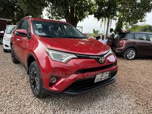 Toyota RAV4 2018 Red