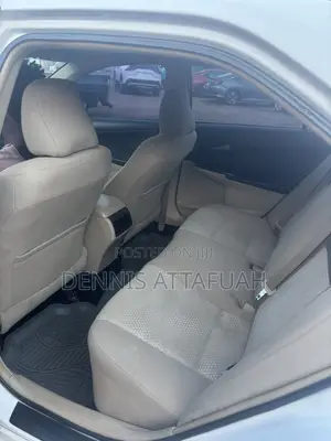 Toyota Camry LE 4dr Sedan (2.5L 4cyl 6A) 2014 White