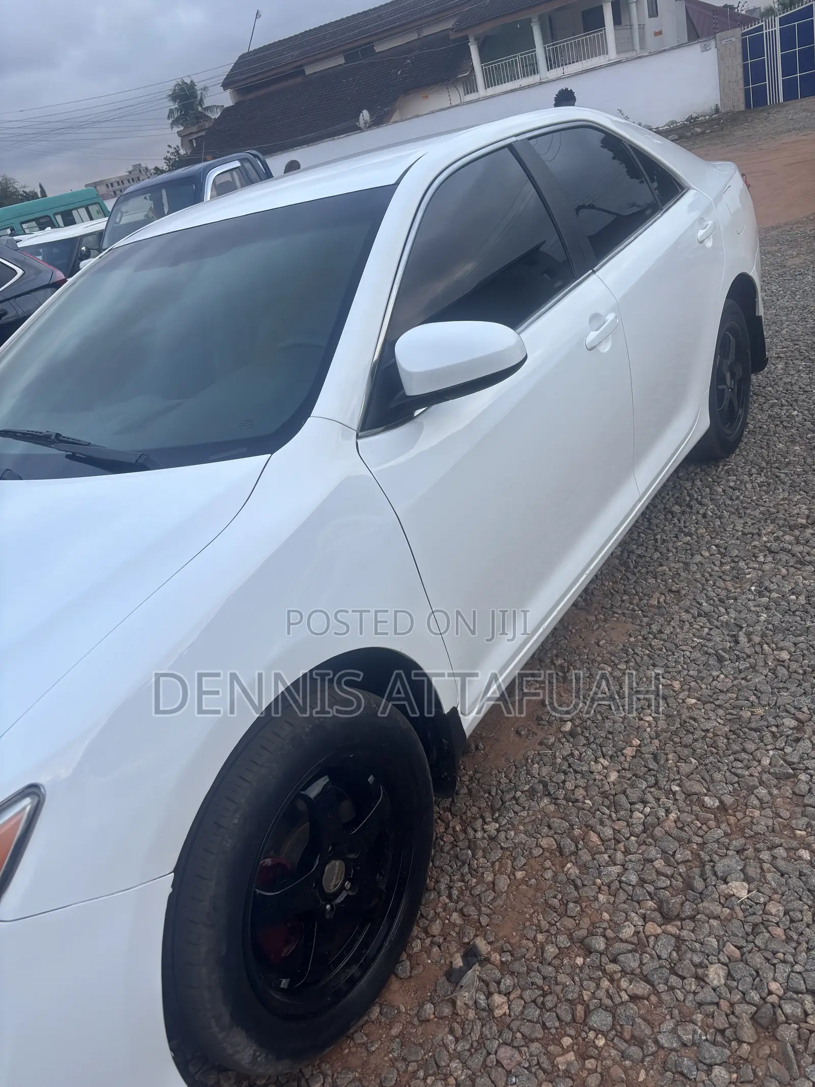Toyota Camry LE 4dr Sedan (2.5L 4cyl 6A) 2014 White