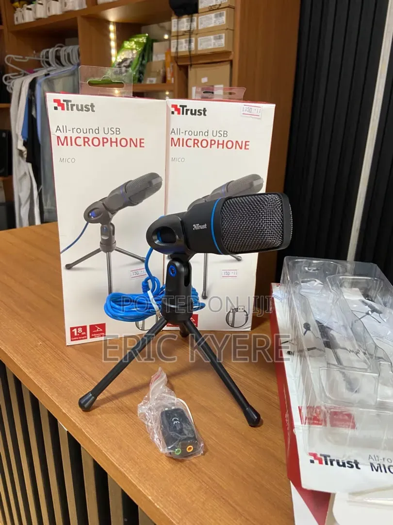 Microphone With Tripod Stand