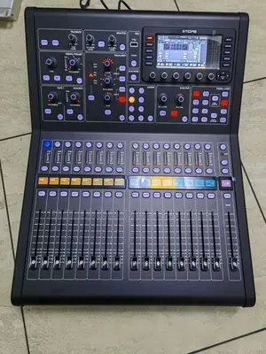 Midas M32R Mixing Console