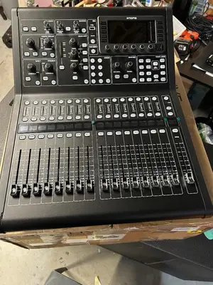 Midas M32R Mixing Console