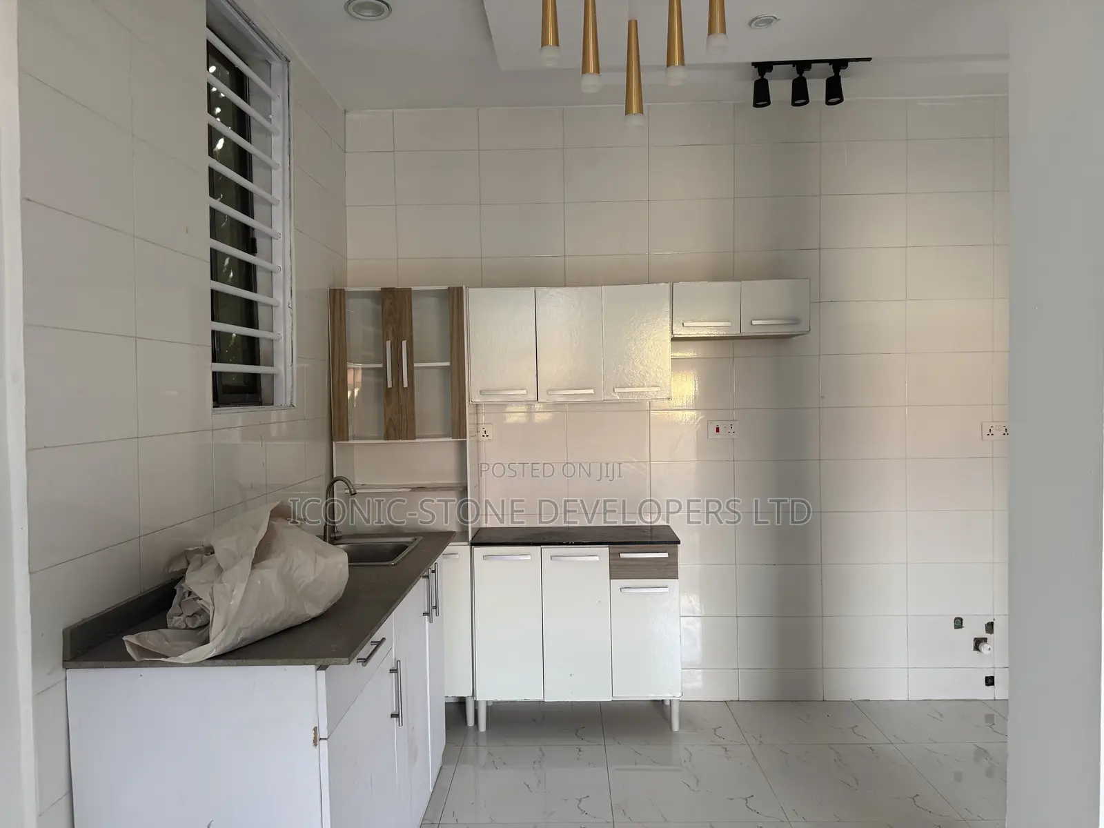 1bdrm Apartment in Ashaley Botwe, Lake Side Estate for rent
