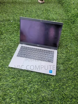 Laptop Dell Latitude 5320 16GB Intel Core i5 SSD 512GB