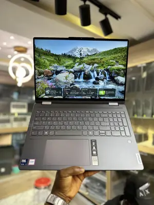 Laptop Lenovo Yoga 7 15ITL5 16GB Intel Core Ultra 7 SSD 1T
