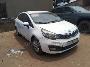 Kia Rio LX 4dr Sedan (1.6L 4cyl 6M) 2013 White