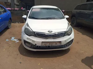 Kia Rio LX 4dr Sedan (1.6L 4cyl 6M) 2013 White