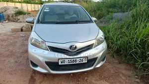 Toyota Vitz 1.3 AWD 5dr 2013 Silver