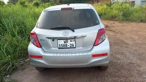 Toyota Vitz 1.3 AWD 5dr 2013 Silver