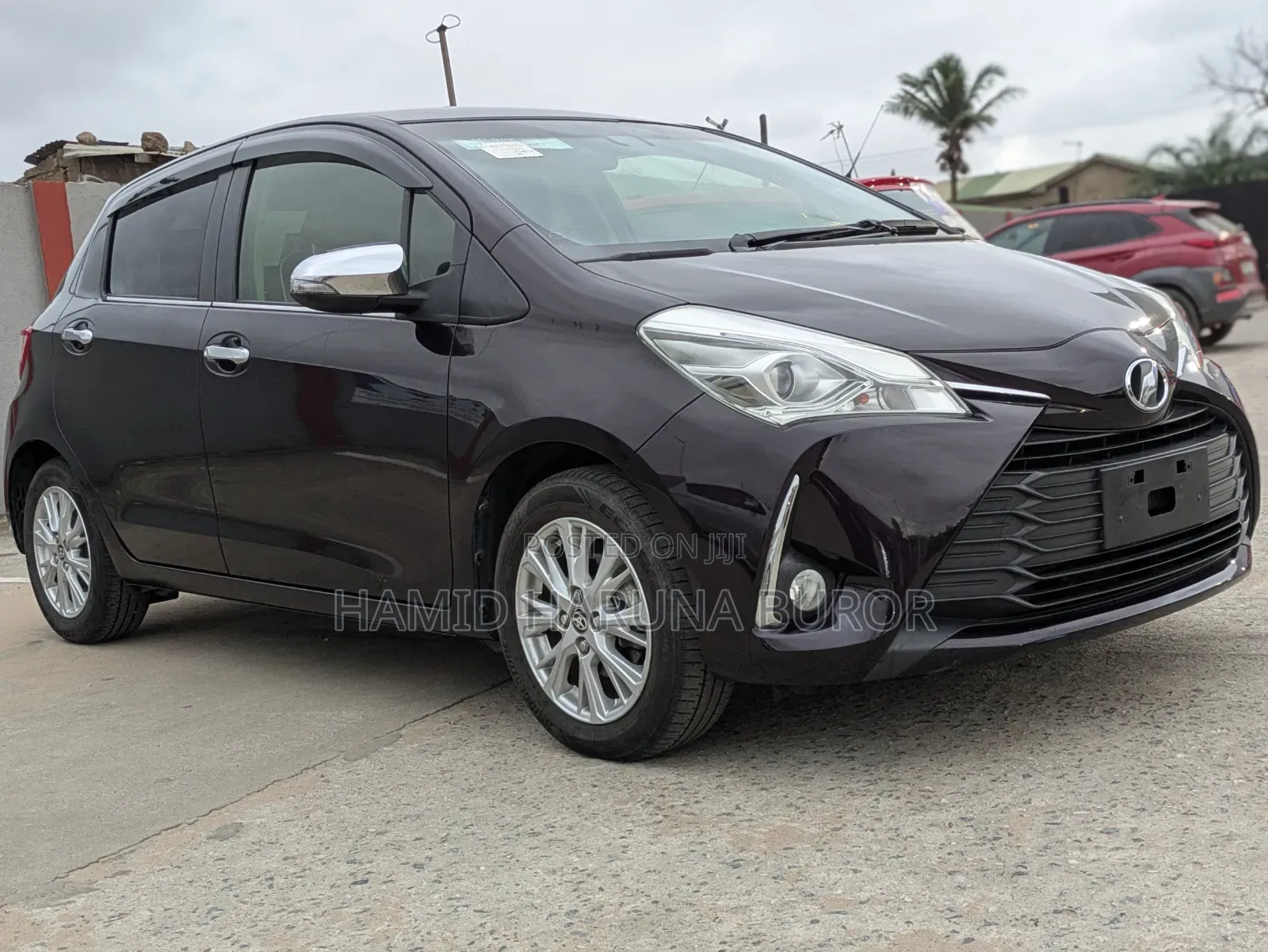 Toyota Vitz 1.3 FWD 5dr 2018 Burgundy