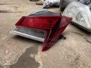 Hyundai Elantra 2022-23 Taillight