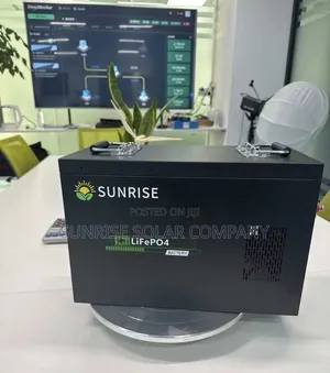 Solar Lithium Battery 12.8v 100ah With a Charger