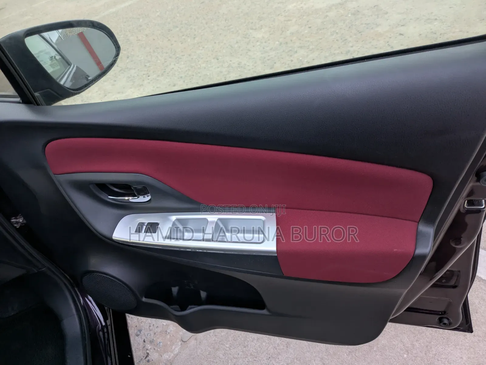 Toyota Vitz 1.3 FWD 5dr 2018 Burgundy