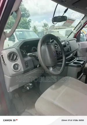 Ford E350 2010 White