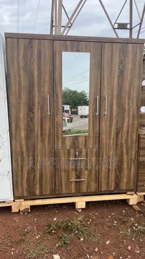 3 Doors Wadrob
