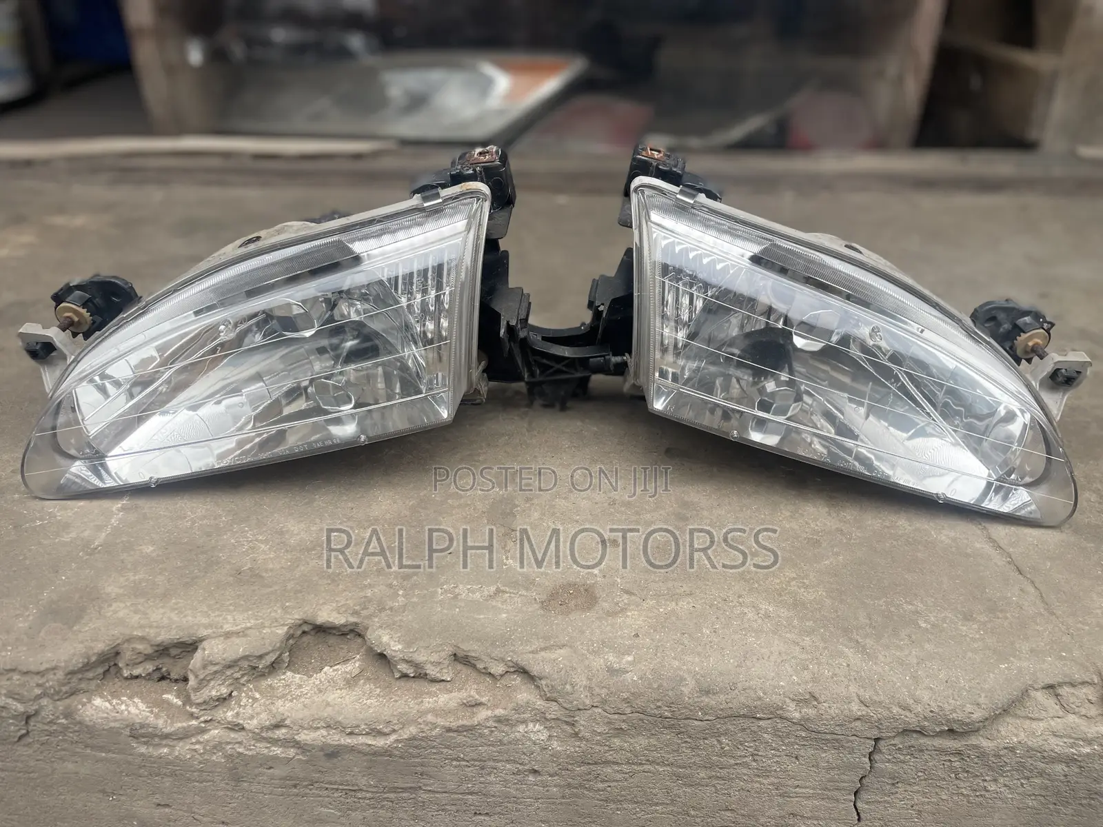 Toyota Corolla 1998-2000 Headlight