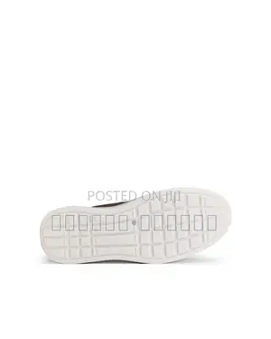 ECCO Move Men's Nubuck Sneaker