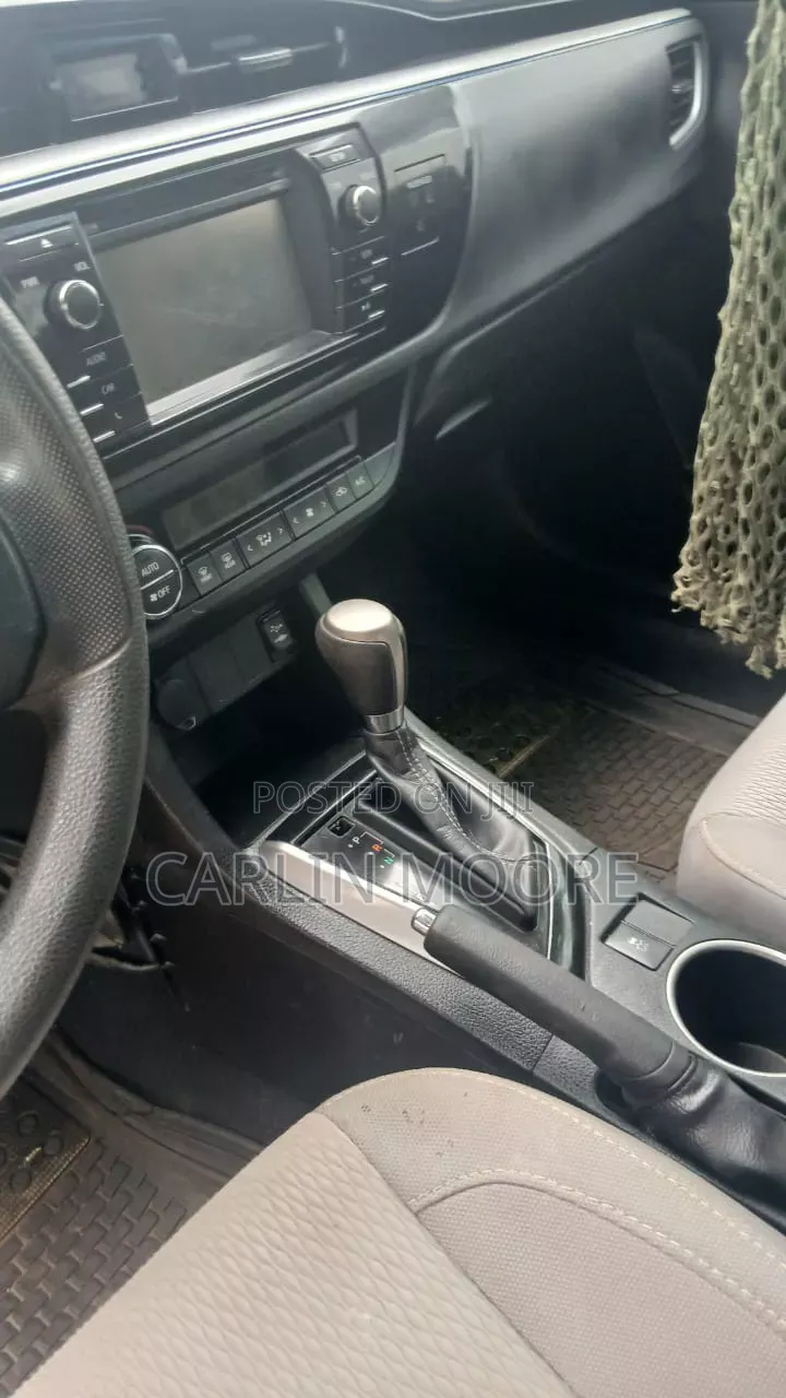 Toyota Corolla 2015 Blue