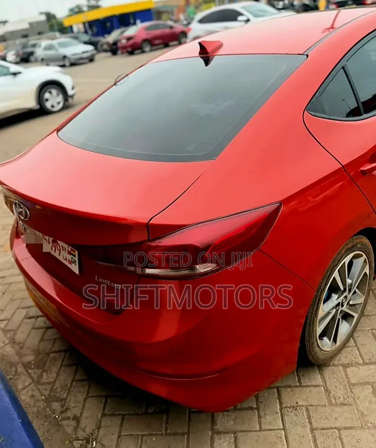 Hyundai Elantra 2017 Red
