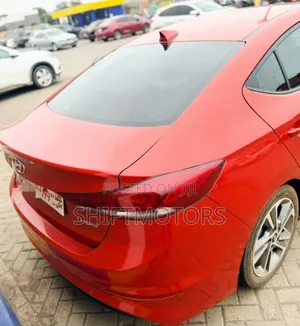 Hyundai Elantra 2017 Red