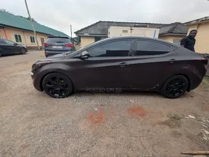 Hyundai Elantra Limited Sedan FWD (1.8L 4cyl 6A) 2016