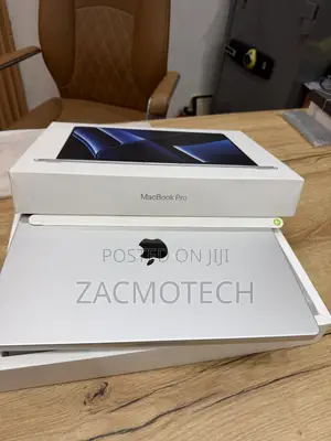 Laptop Apple MacBook Pro 2023 M2 16GB Apple M2 SSD 512GB
