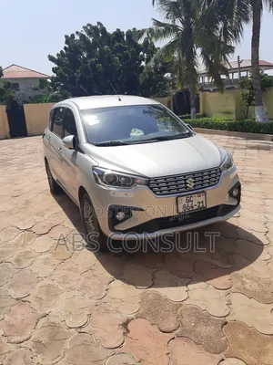 Suzuki Ertiga 2021 Silver