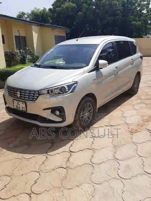 Suzuki Ertiga 2021 Silver