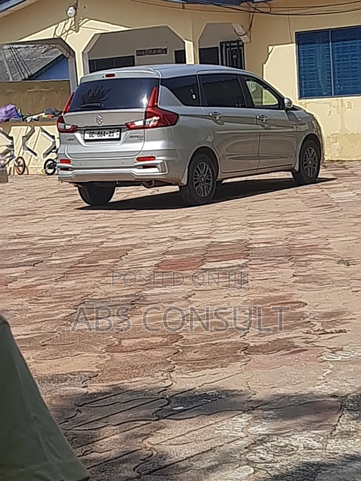 Suzuki Ertiga 2021 Silver