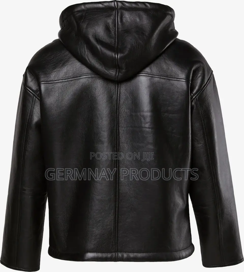STHUGE Between-Season Jacket in Black