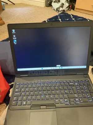 Laptop Dell Latitude 5590 16GB Intel Core i5 HDD 256GB