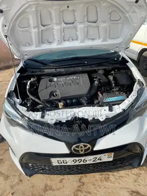 Toyota Corolla LE 4dr Sedan (1.8L 4cyl CVT) 2016 White
