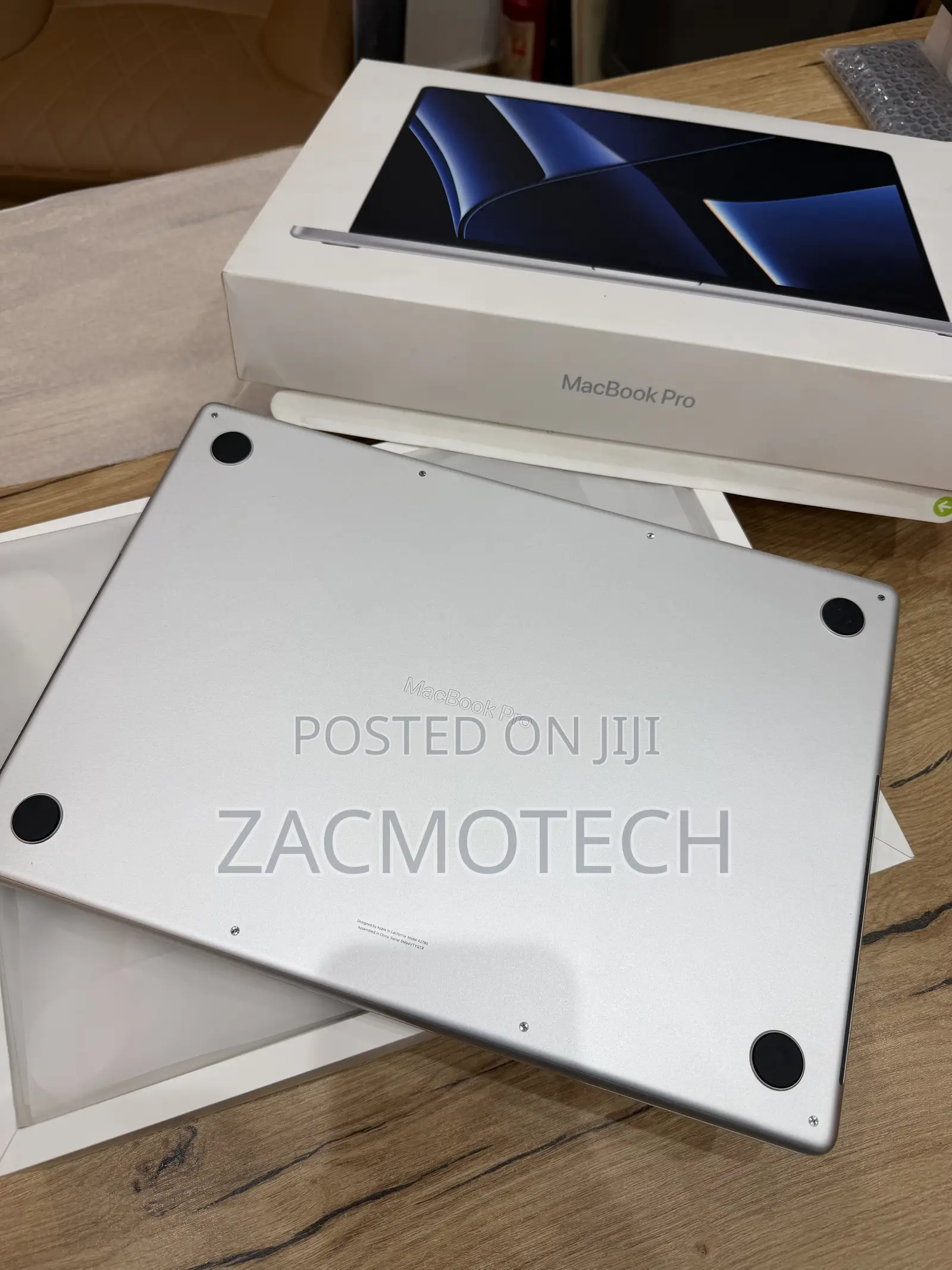 Laptop Apple MacBook Pro 2023 M2 16GB Apple M2 SSD 512GB