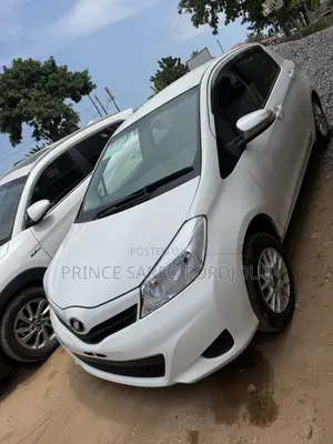 Toyota Vitz 2012 White