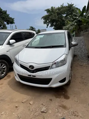 Toyota Vitz 2012 White
