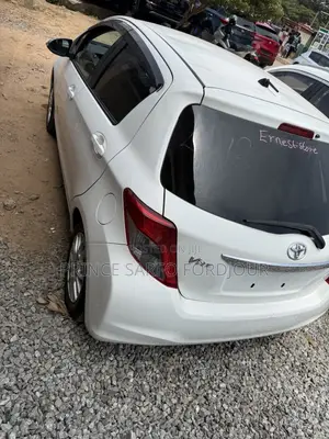 Toyota Vitz 2012 White