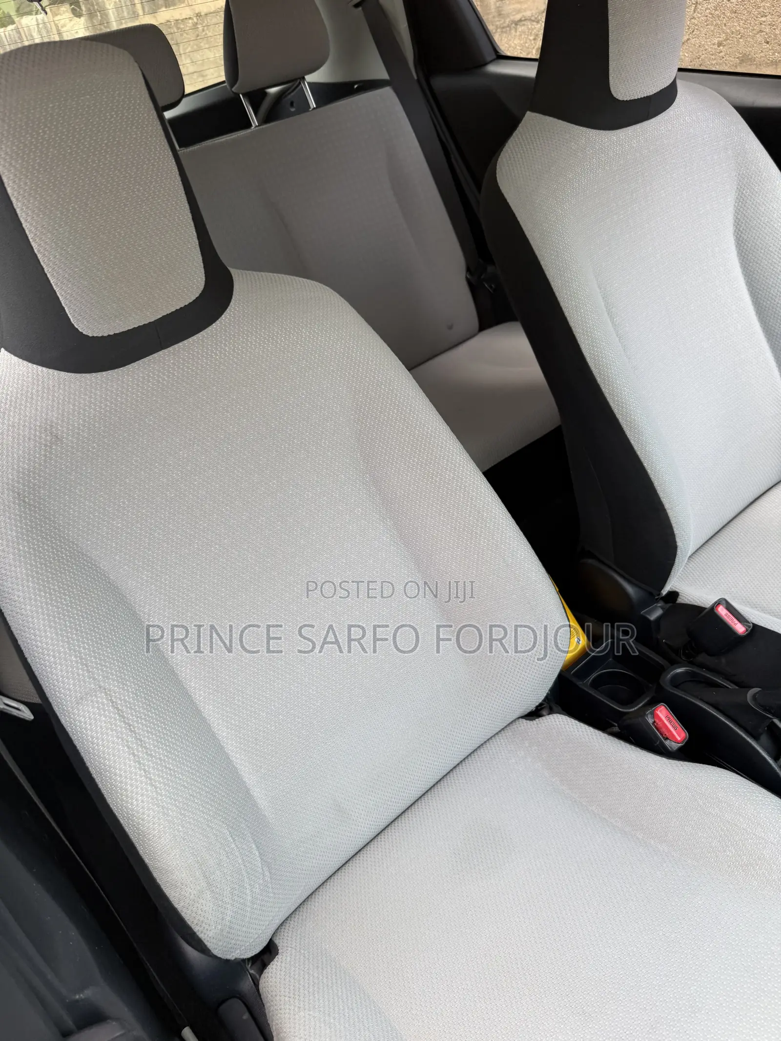 Toyota Vitz 2012 White