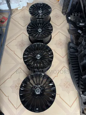 Nice Rims for Mercedes Size 18