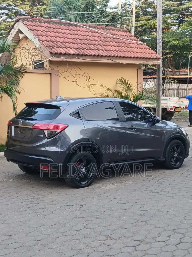 Honda HR-V 2021 Gray