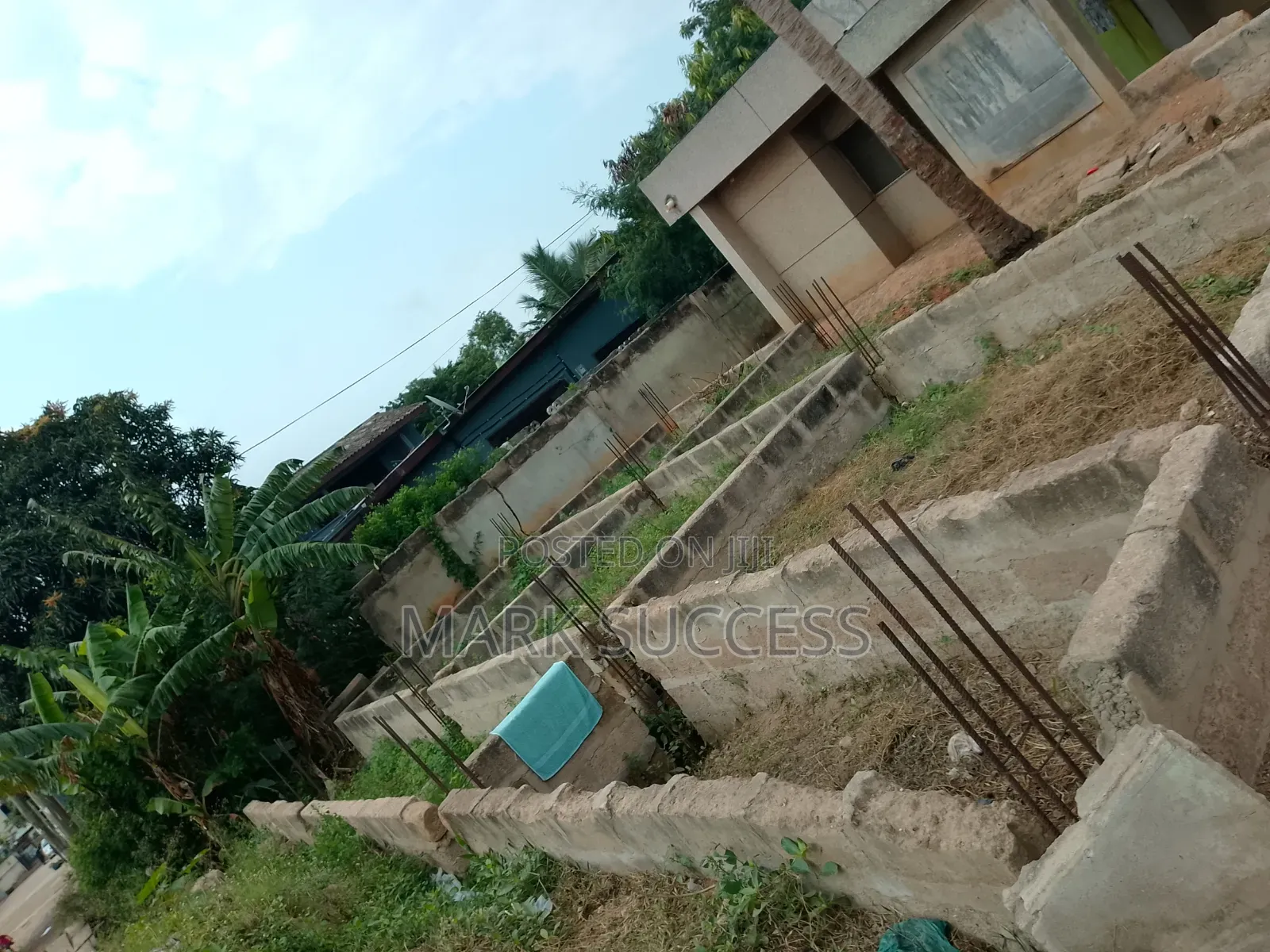 7bdrm House in Sakaman for sale