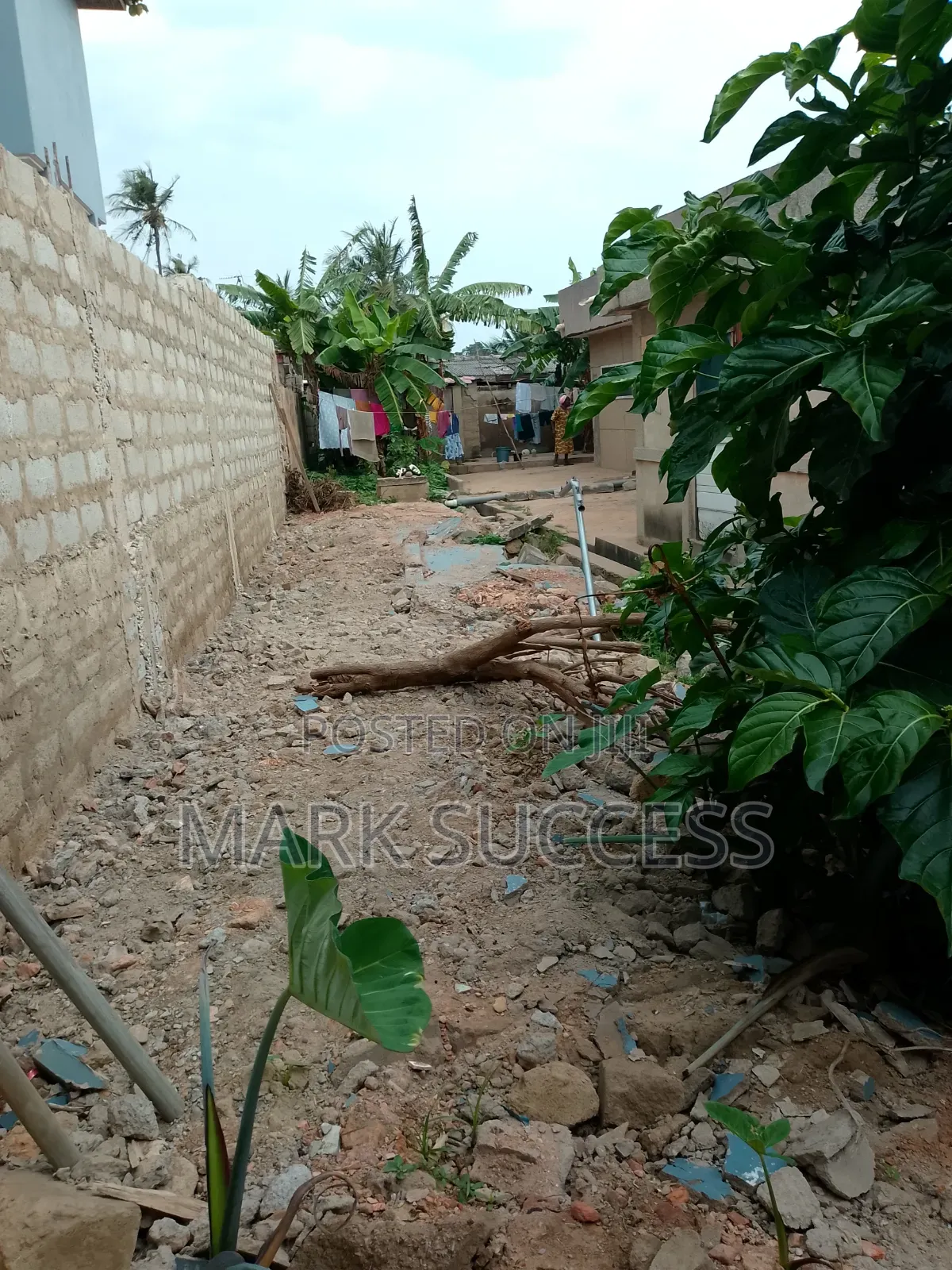 7bdrm House in Sakaman for sale